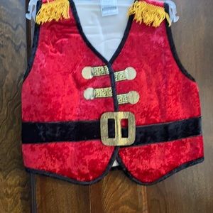 Pirate vest comes with hat